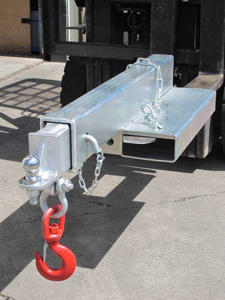 Forklift attachment with tow bar